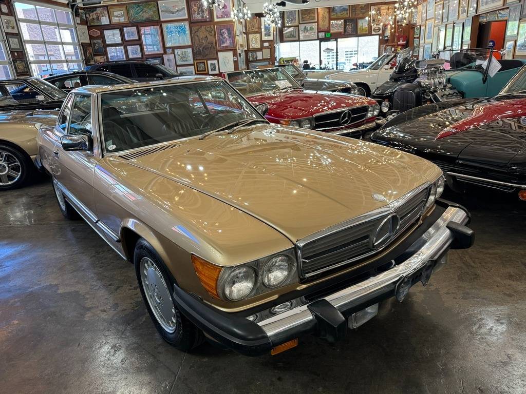 Mercedes-benz-benz-560-class-1987-yellow