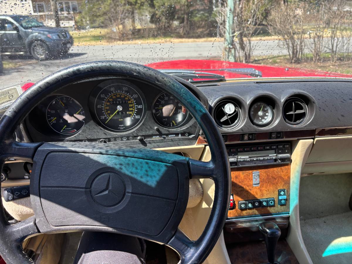 Mercedes-benz-benz-560sl-1986-red-10