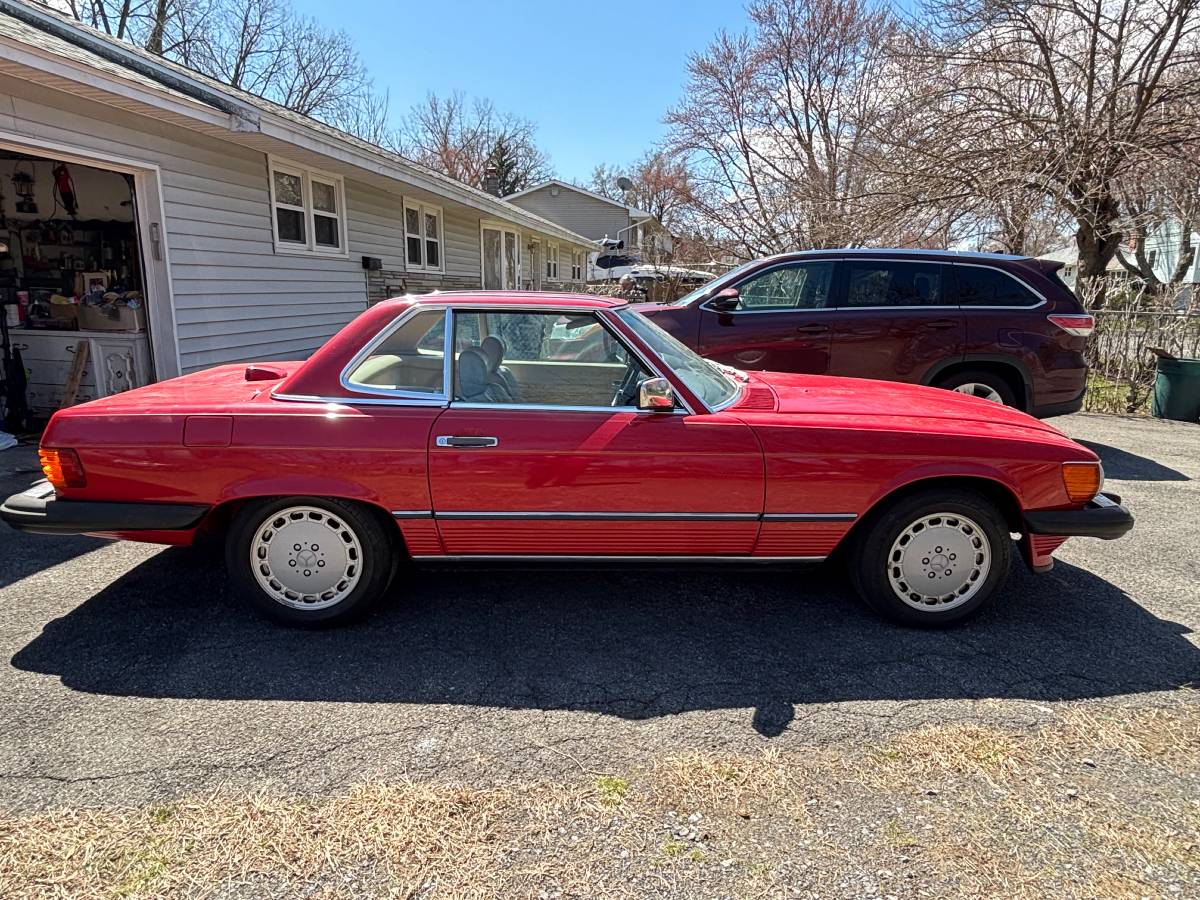 Mercedes-benz-benz-560sl-1986-red-14