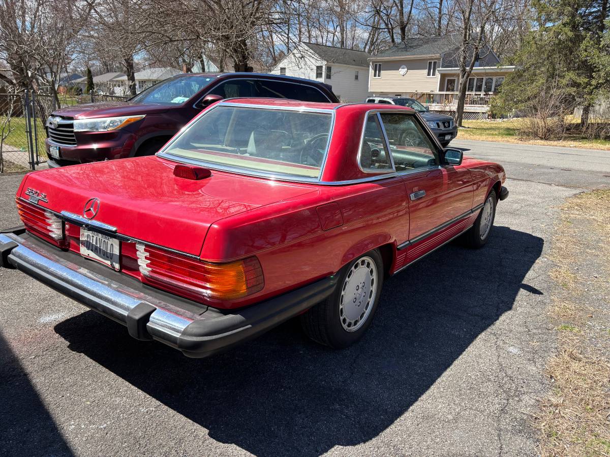 Mercedes-benz-benz-560sl-1986-red-19