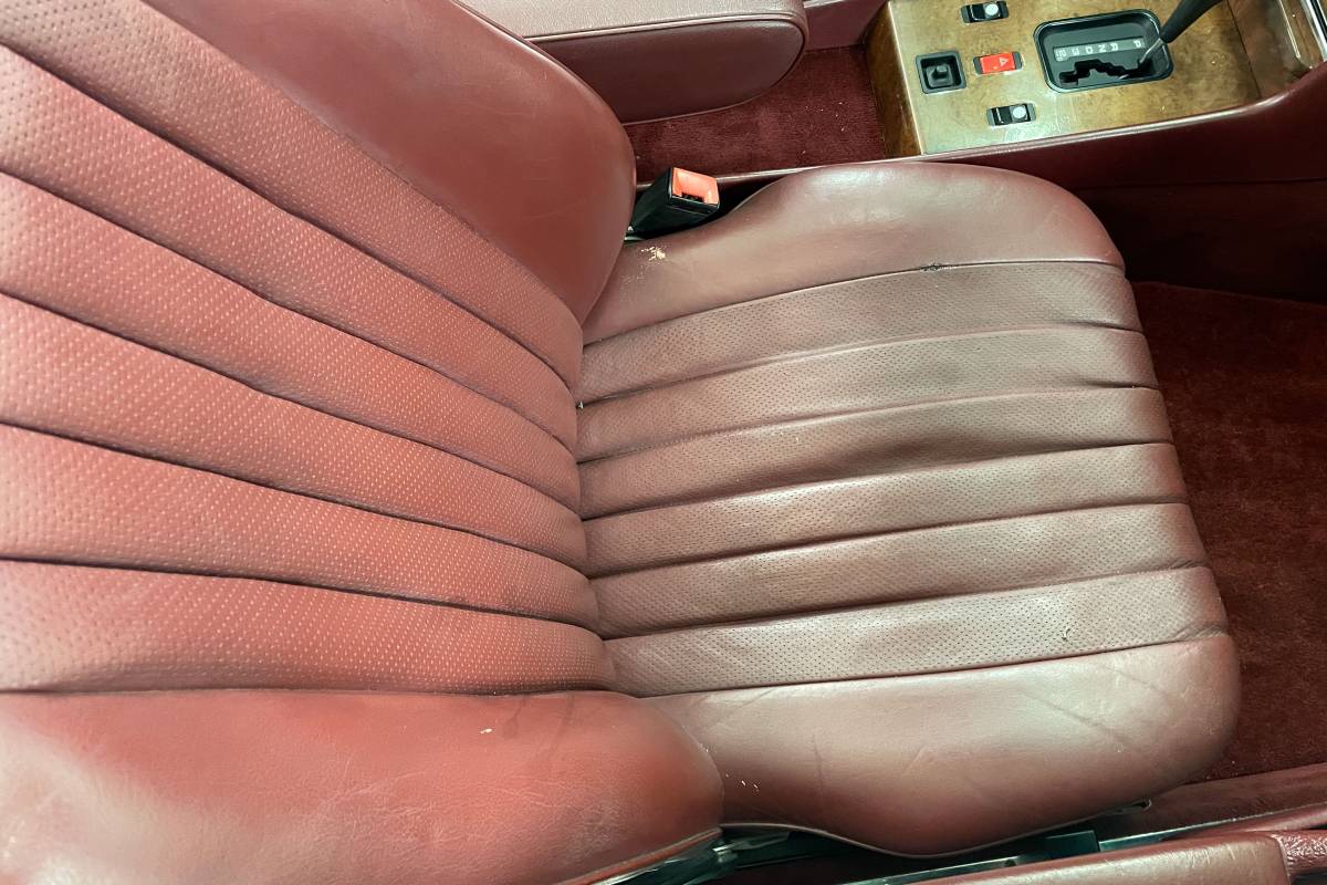 Mercedes-benz-benz-560sl-1986-white-19