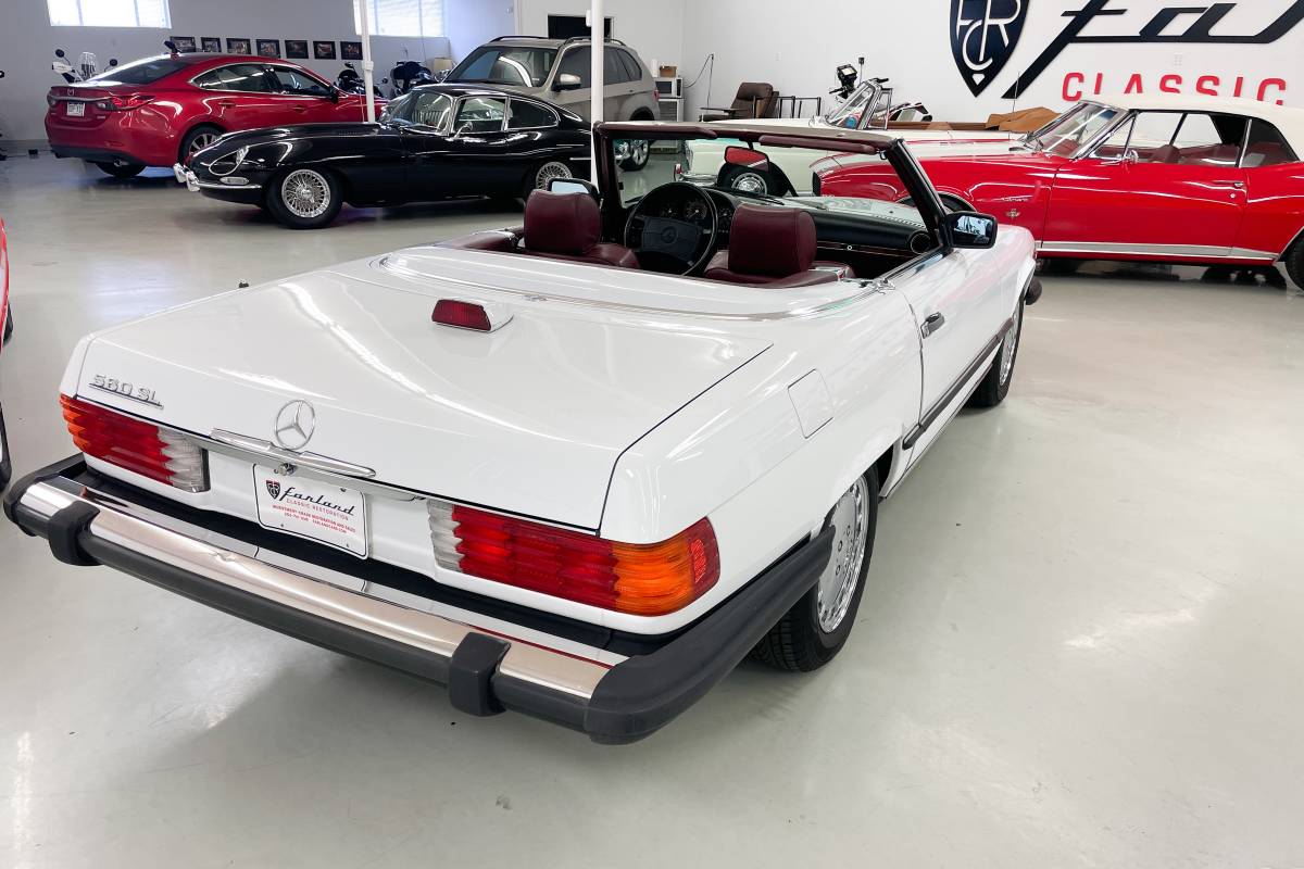 Mercedes-benz-benz-560sl-1986-white-4