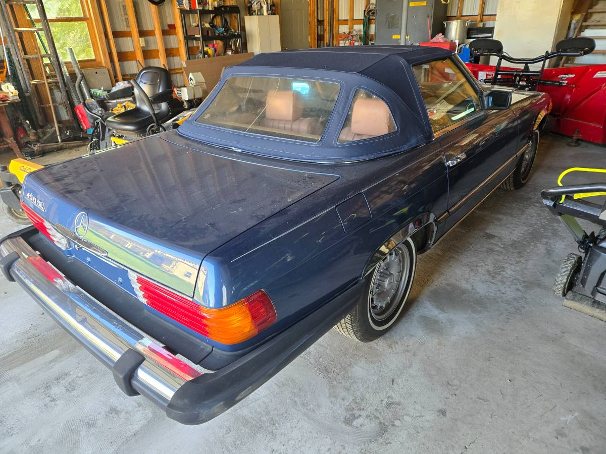 Mercedes-benz-benz-c-class-1980-blue-1
