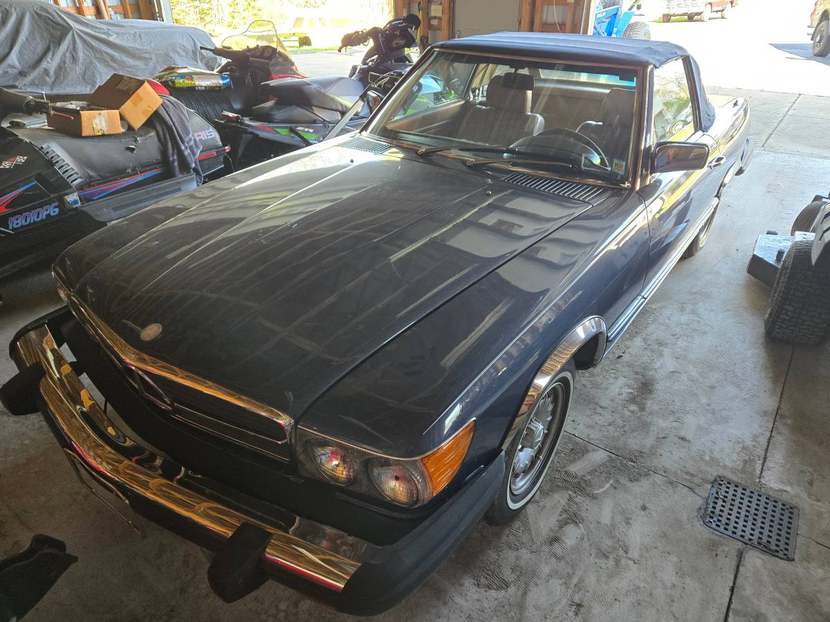 Mercedes-benz-benz-c-class-1980-blue-2