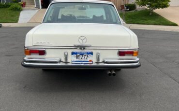 Mercedes-benz-benz-e-class-1971-white-4