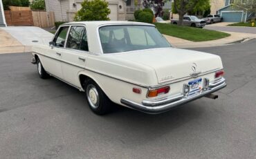 Mercedes-benz-benz-e-class-1971-white-5