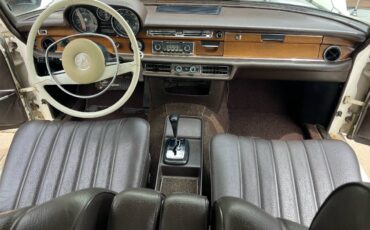 Mercedes-benz-benz-e-class-1971-white-7