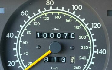 Mercedes-benz-benz-e-class-1993-black-13