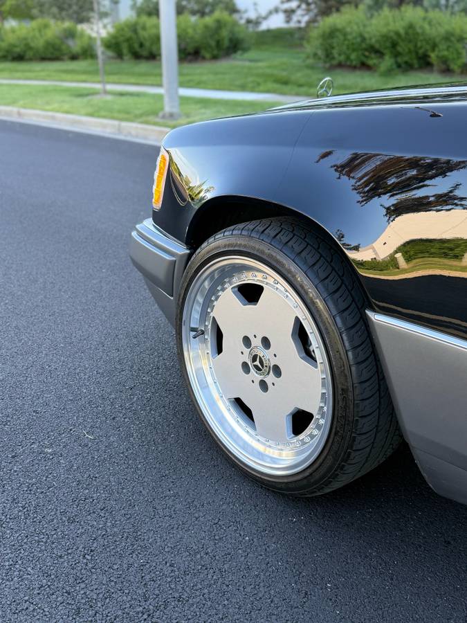 Mercedes-benz-benz-e-class-1993-black-14