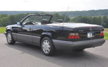 Mercedes-benz-benz-e320a-1995-black-1