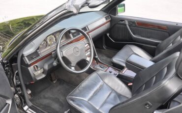 Mercedes-benz-benz-e320a-1995-black-11