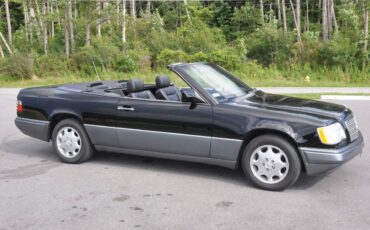 Mercedes-benz-benz-e320a-1995-black-2