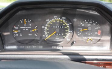 Mercedes-benz-benz-e320a-1995-black-7