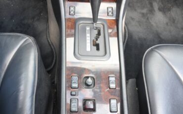 Mercedes-benz-benz-e320a-1995-black-9