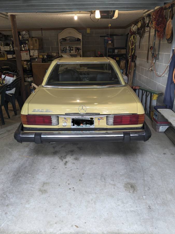 Mercedes-benz-benz-s-class-1981-yellow-1
