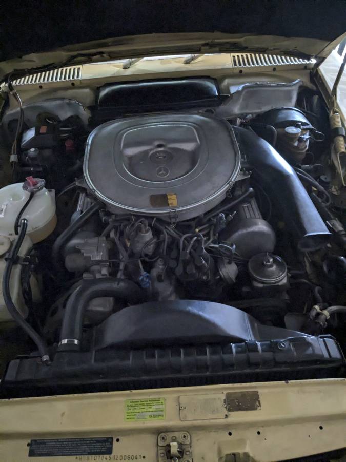 Mercedes-benz-benz-s-class-1981-yellow-7