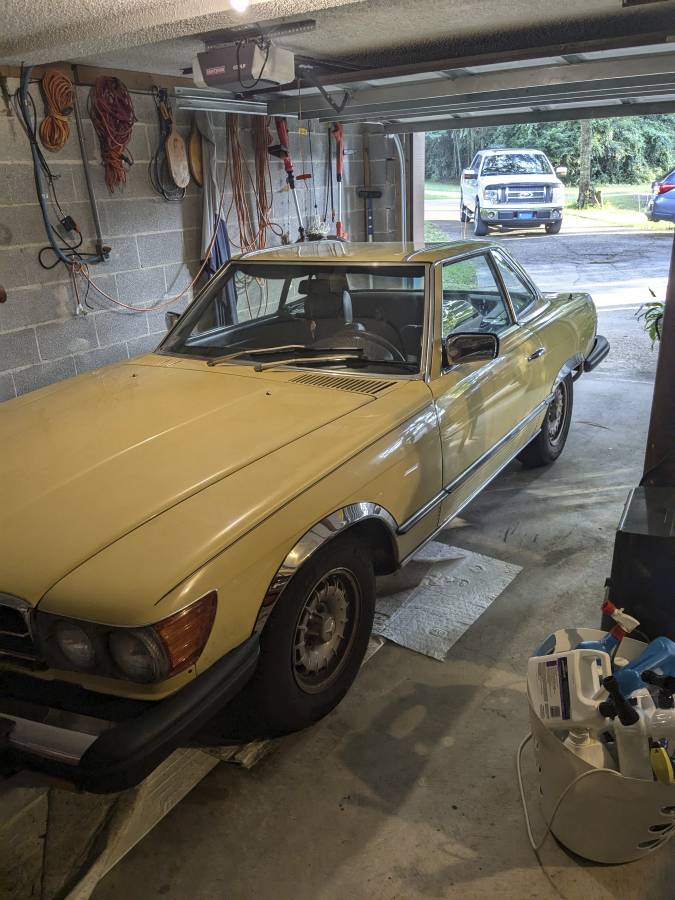 Mercedes-benz-benz-s-class-1981-yellow