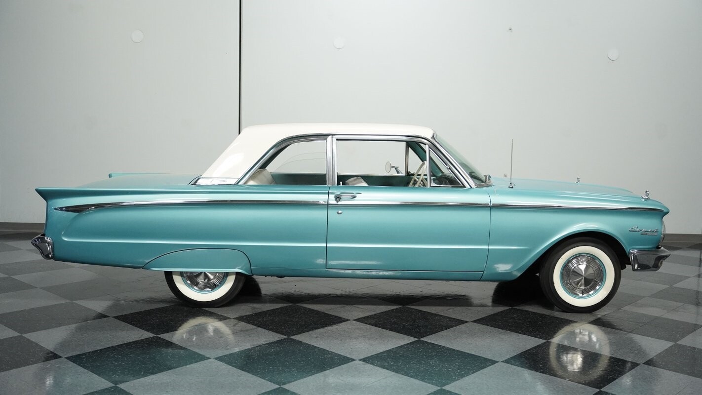 Mercury-Comet-1962-Sedan-11