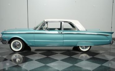 Mercury-Comet-1962-Sedan-2