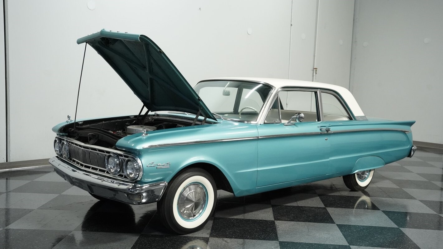 Mercury-Comet-1962-Sedan-24