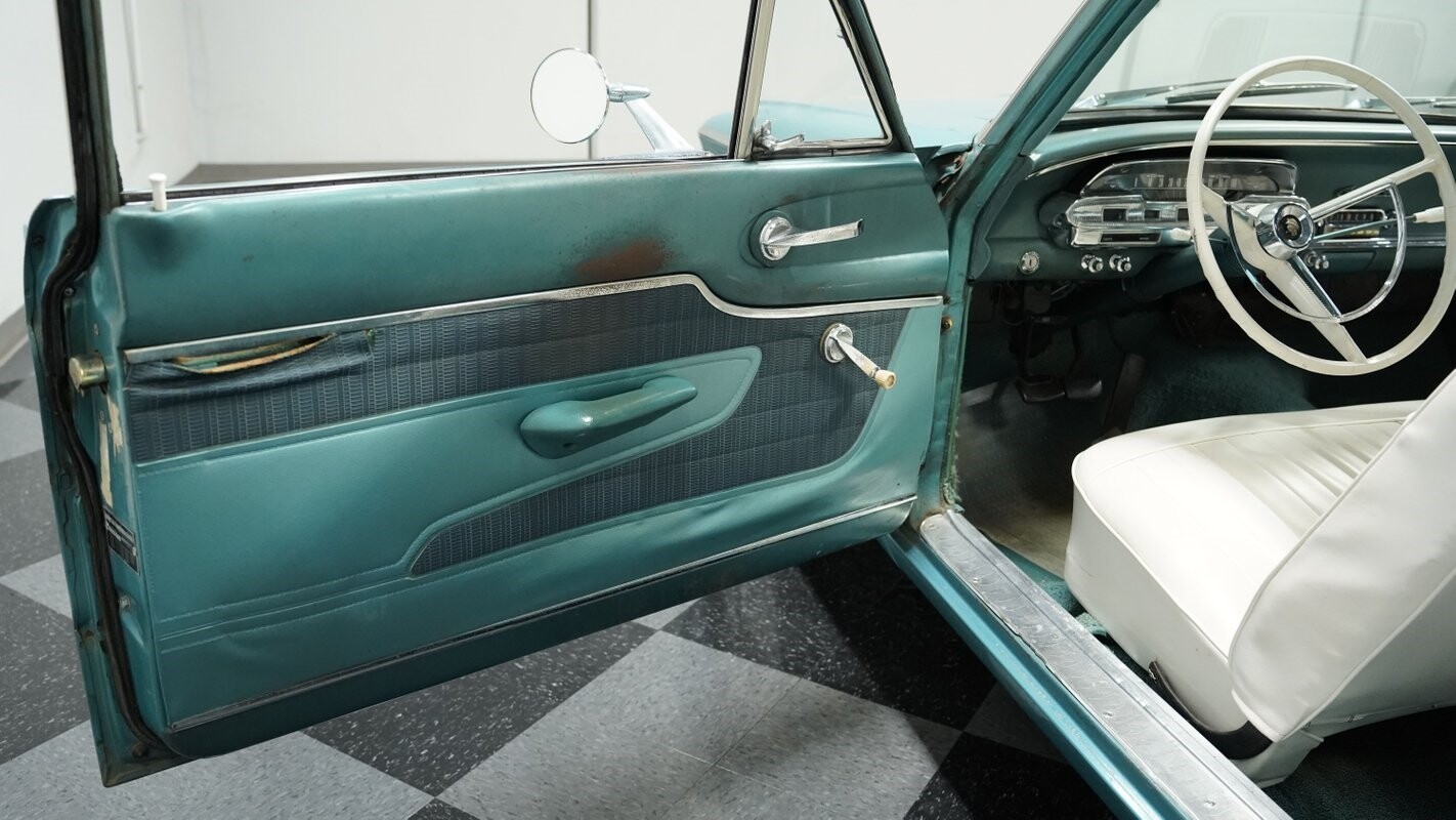 Mercury-Comet-1962-Sedan-27