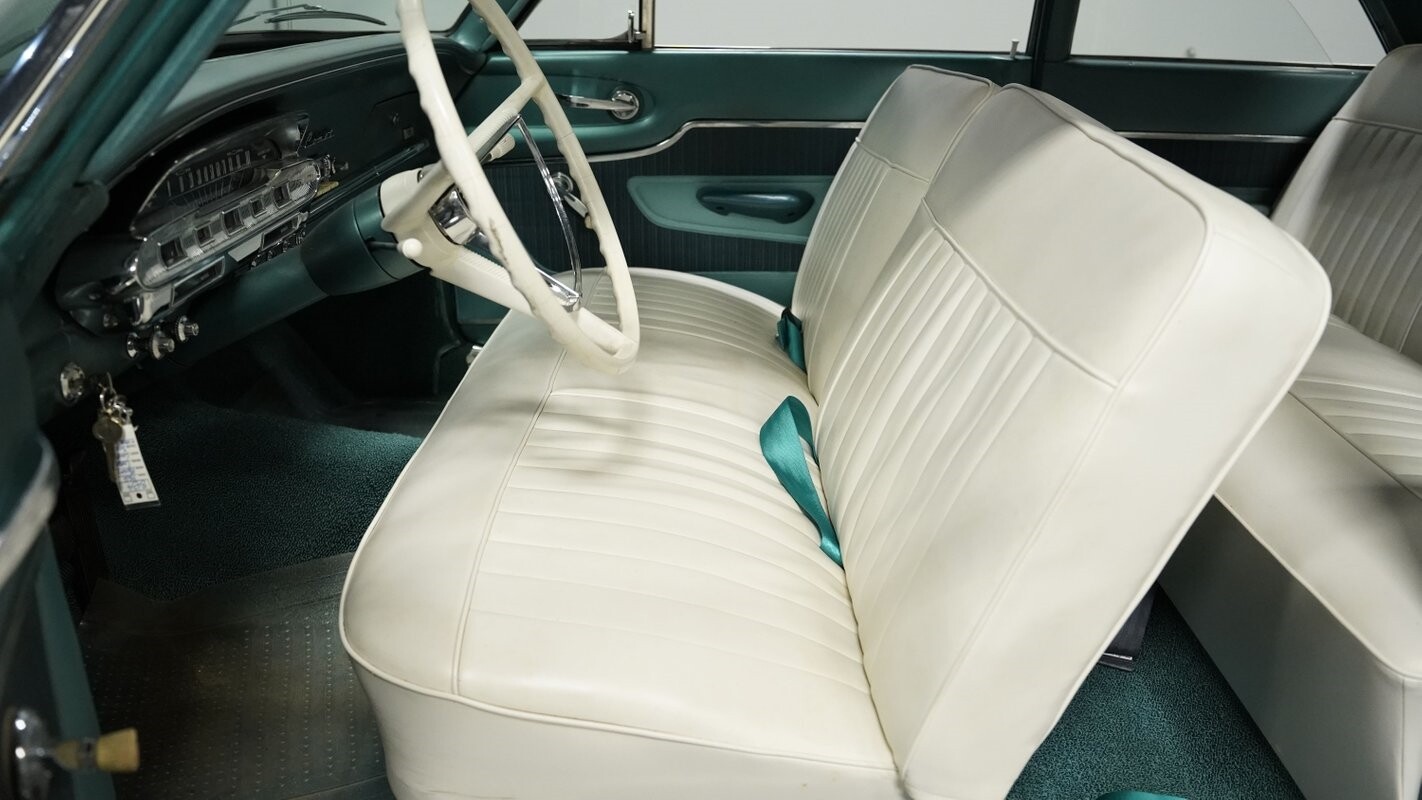 Mercury-Comet-1962-Sedan-28
