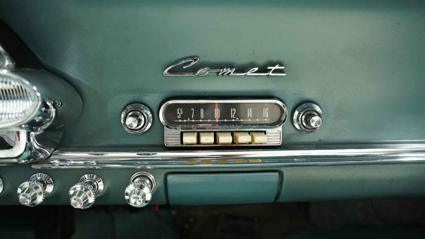 Mercury-Comet-1962-Sedan-32