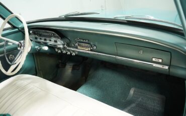 Mercury-Comet-1962-Sedan-38