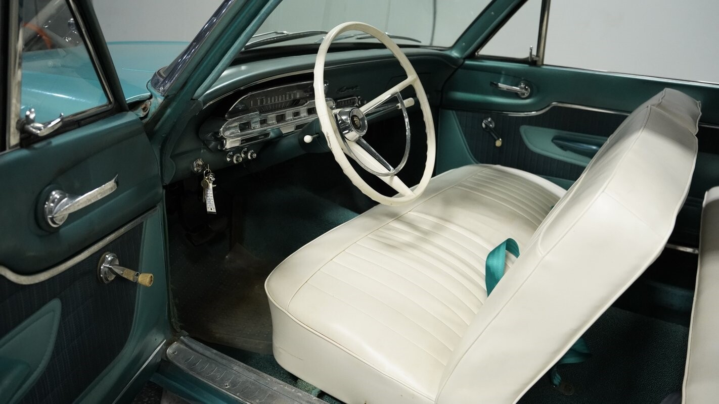 Mercury-Comet-1962-Sedan-4