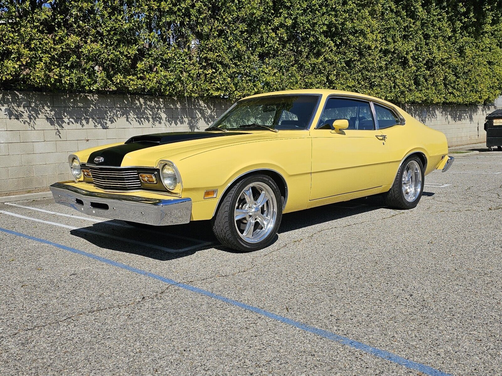 Mercury-Comet-1975-Coupe-1