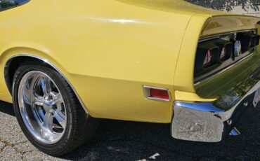 Mercury-Comet-1975-Coupe-17