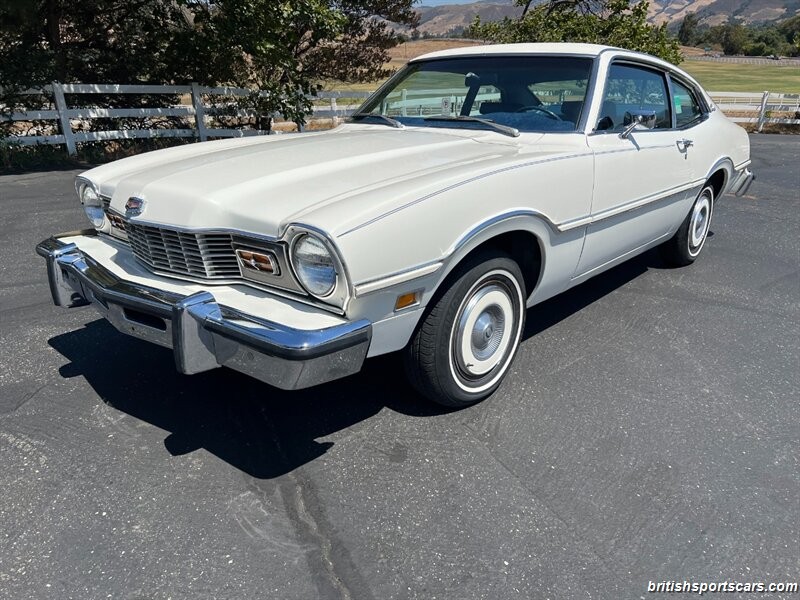 Mercury-Comet-1975-Coupe