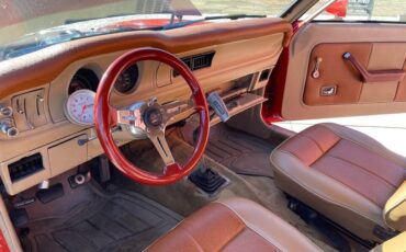 Mercury-Comet-1977-Sedan-1