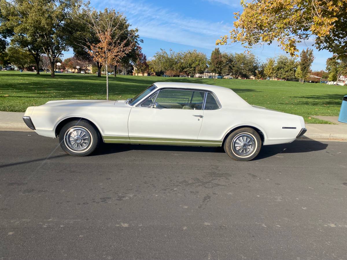 Mercury-Cougar-1967-2