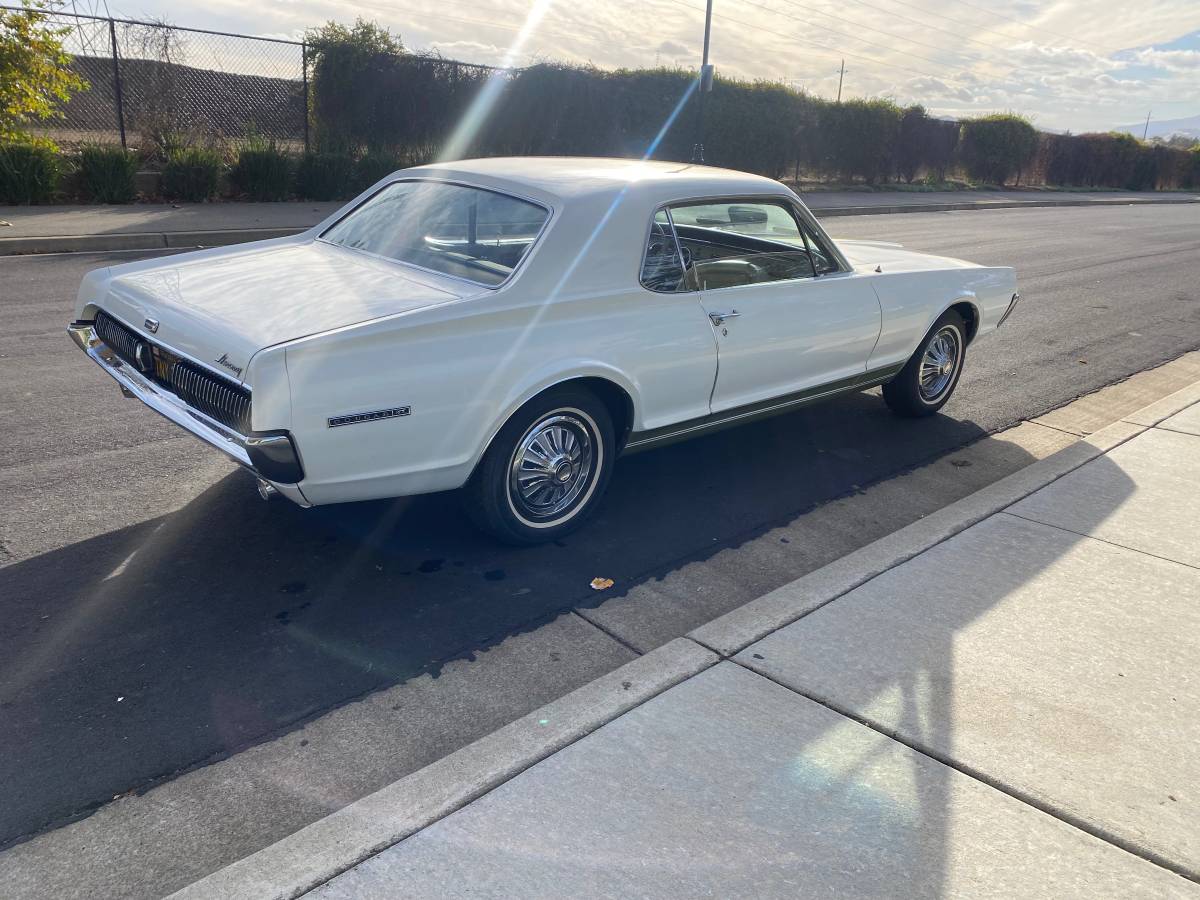 Mercury-Cougar-1967-7