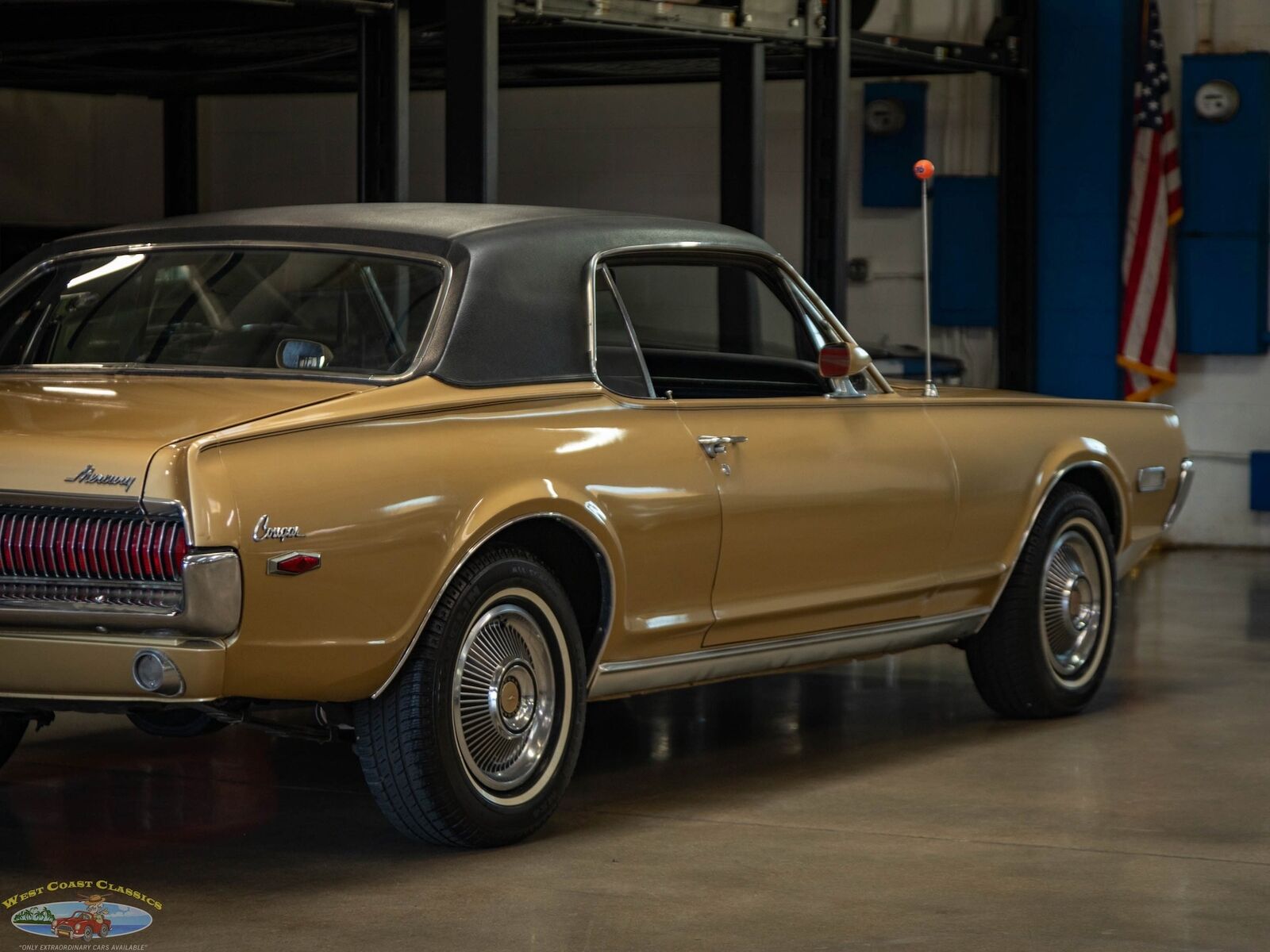 Mercury-Cougar-1968-2-Door-Hardtop-22