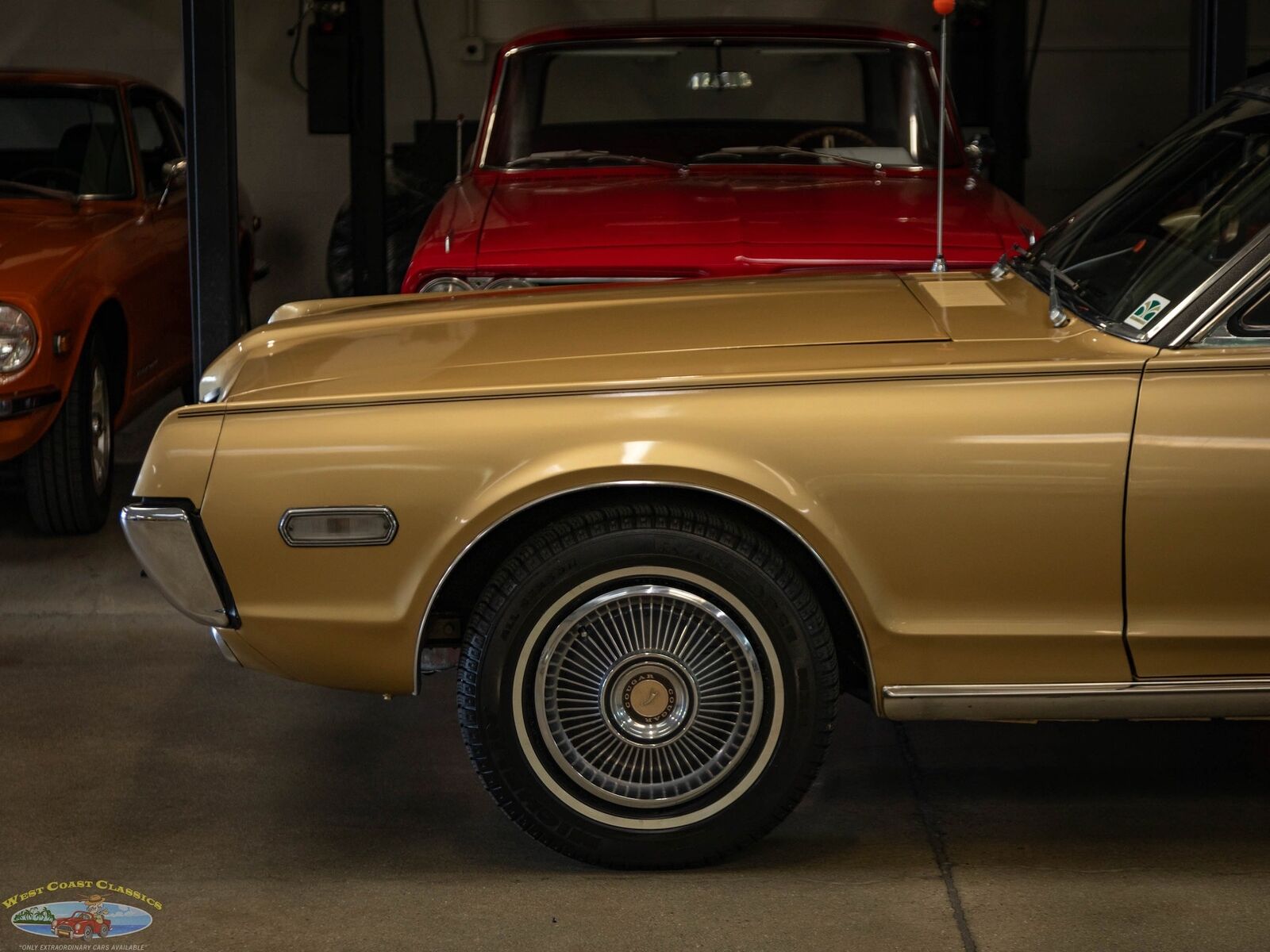 Mercury-Cougar-1968-2-Door-Hardtop-4