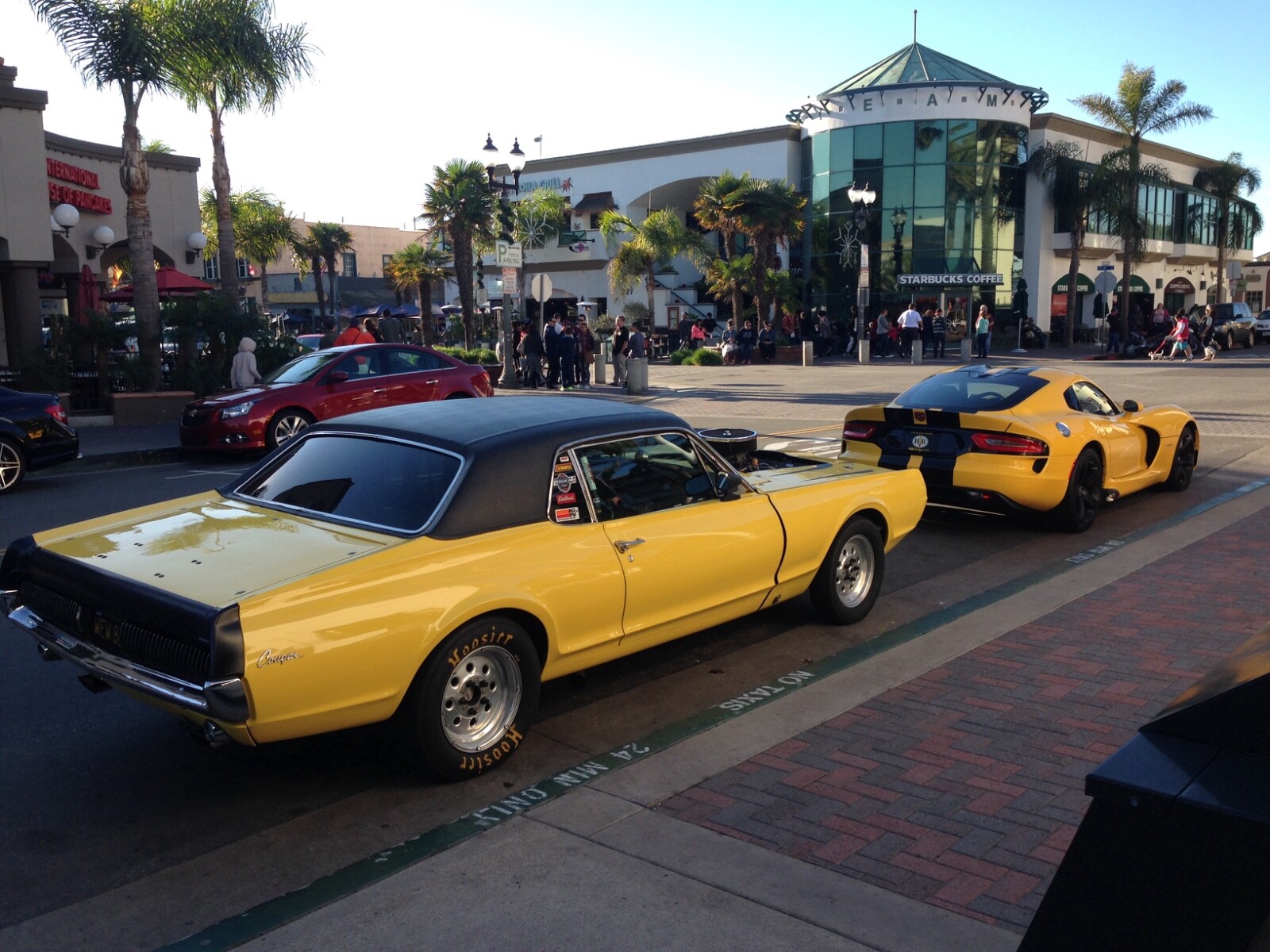 Mercury-Cougar-1968-Coupe-4