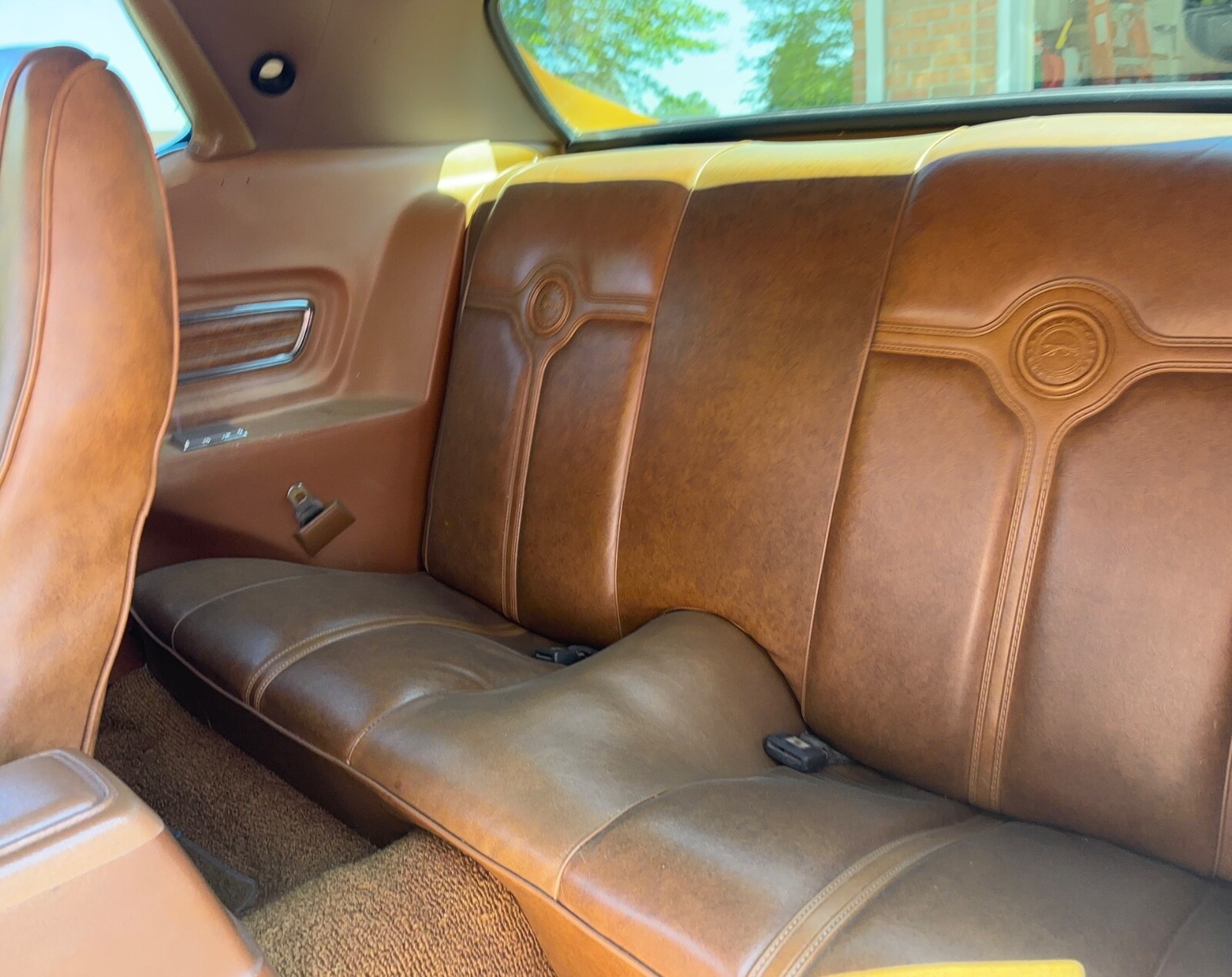 Mercury-Cougar-1972-American-muscle-car-12