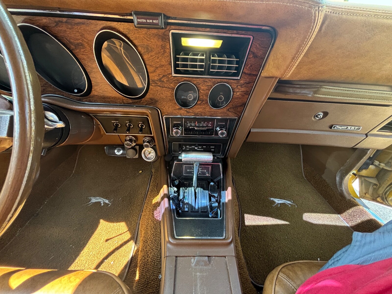 Mercury-Cougar-1972-American-muscle-car-13