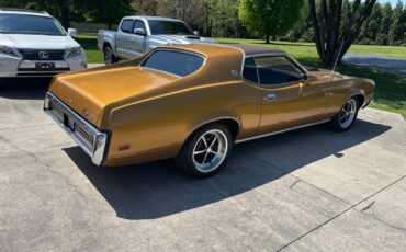 Mercury-Cougar-1972-American-muscle-car-2