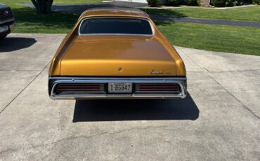 Mercury-Cougar-1972-American-muscle-car-3