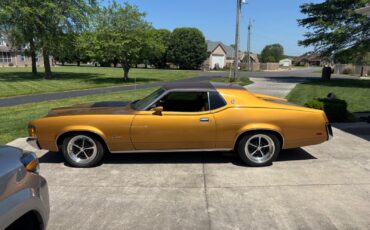 Mercury-Cougar-1972-American-muscle-car-5