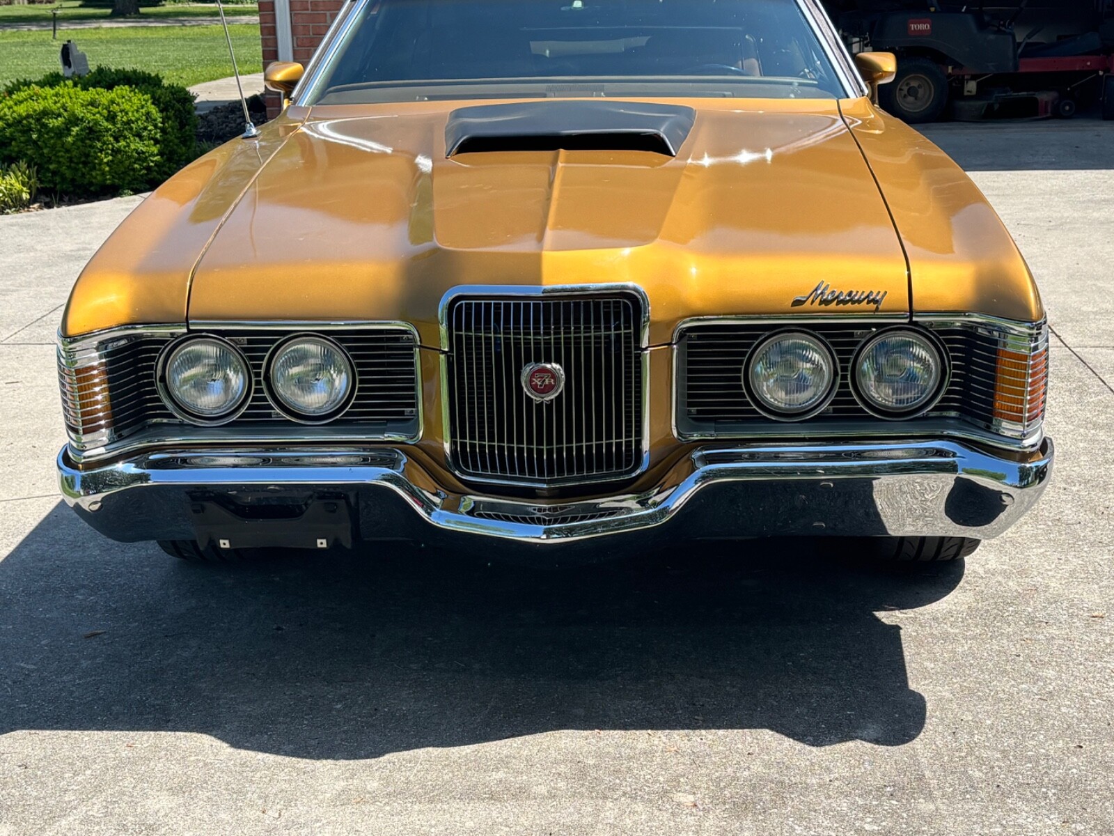 Mercury-Cougar-1972-American-muscle-car-7