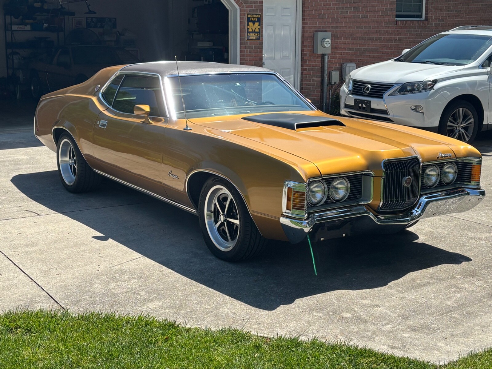 Mercury-Cougar-1972-American-muscle-car