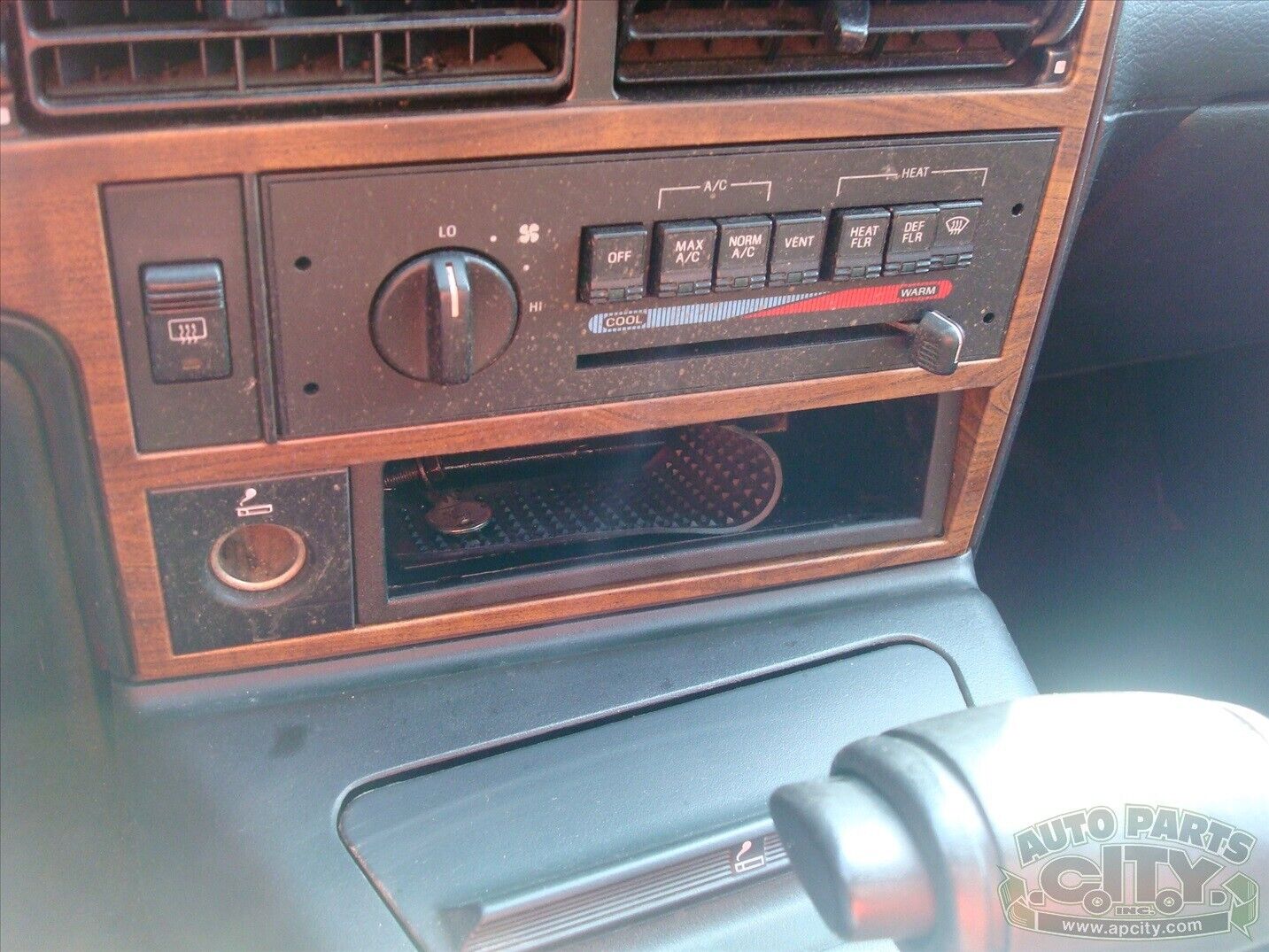 Mercury-Cougar-1990-Coupe-18