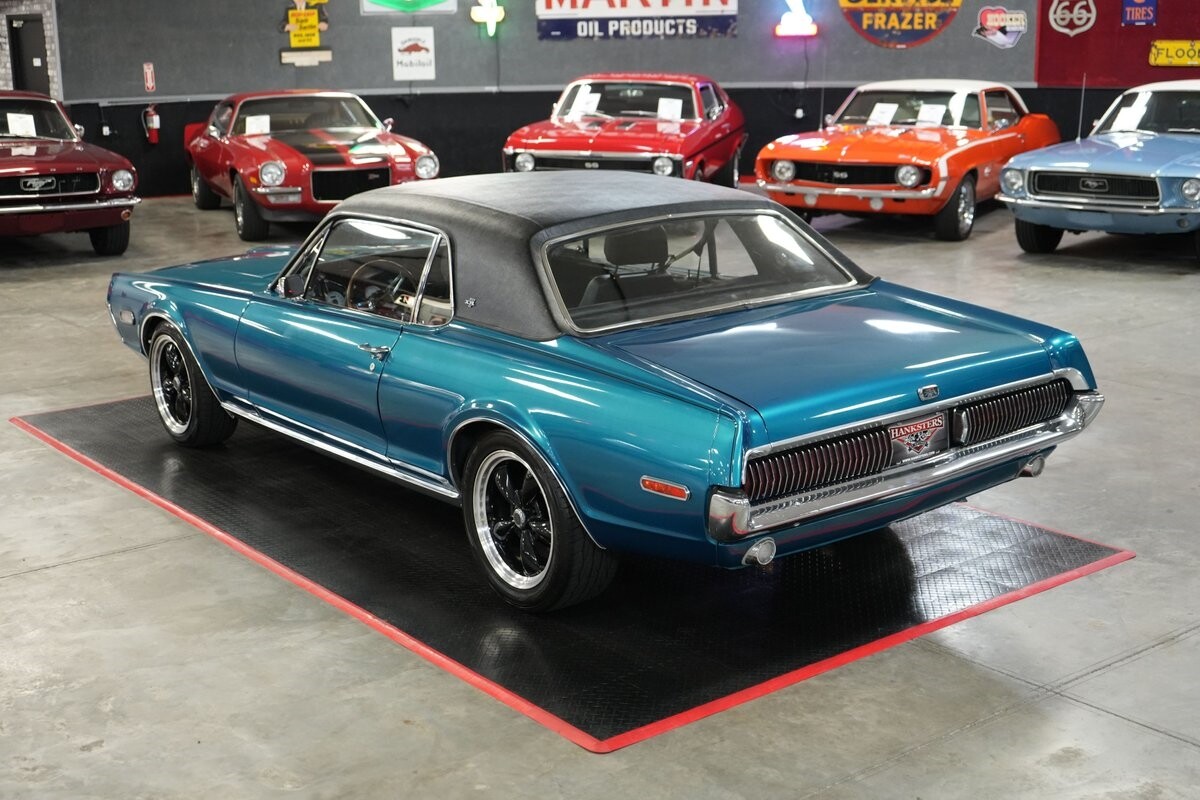 Mercury-Cougar-XR-7-1968-Coupe-12