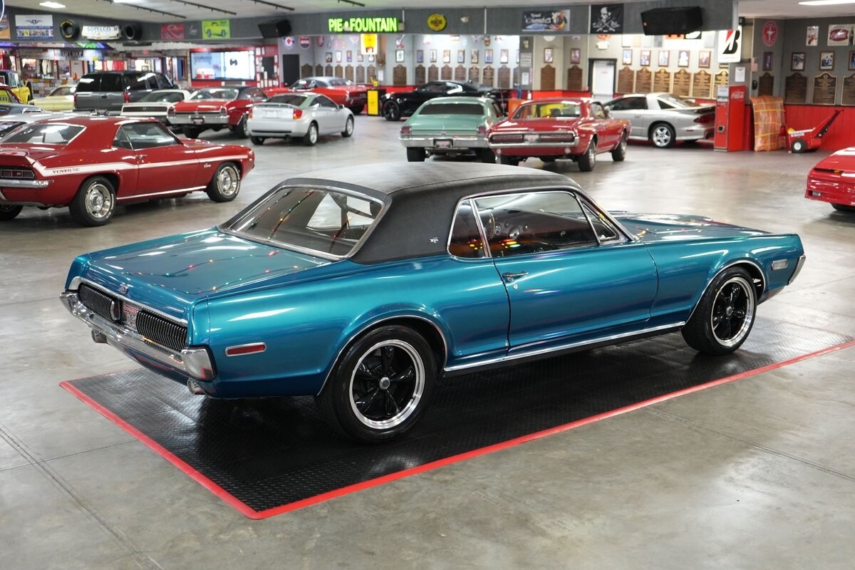 Mercury-Cougar-XR-7-1968-Coupe-14