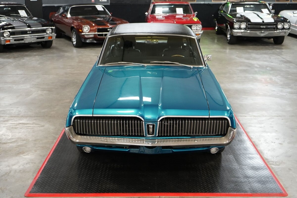 Mercury-Cougar-XR-7-1968-Coupe-17