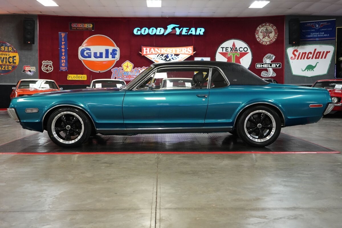 Mercury-Cougar-XR-7-1968-Coupe-19